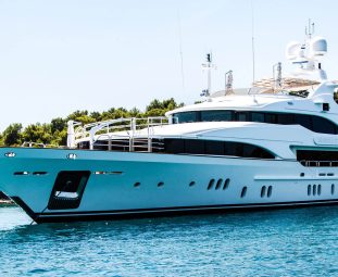 yatch 03 - Client Name