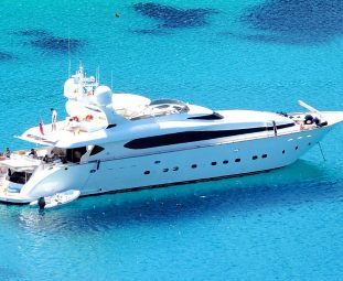 yatch 06 - Client Name