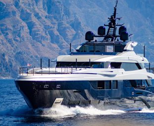 yatch 08 - Client Name